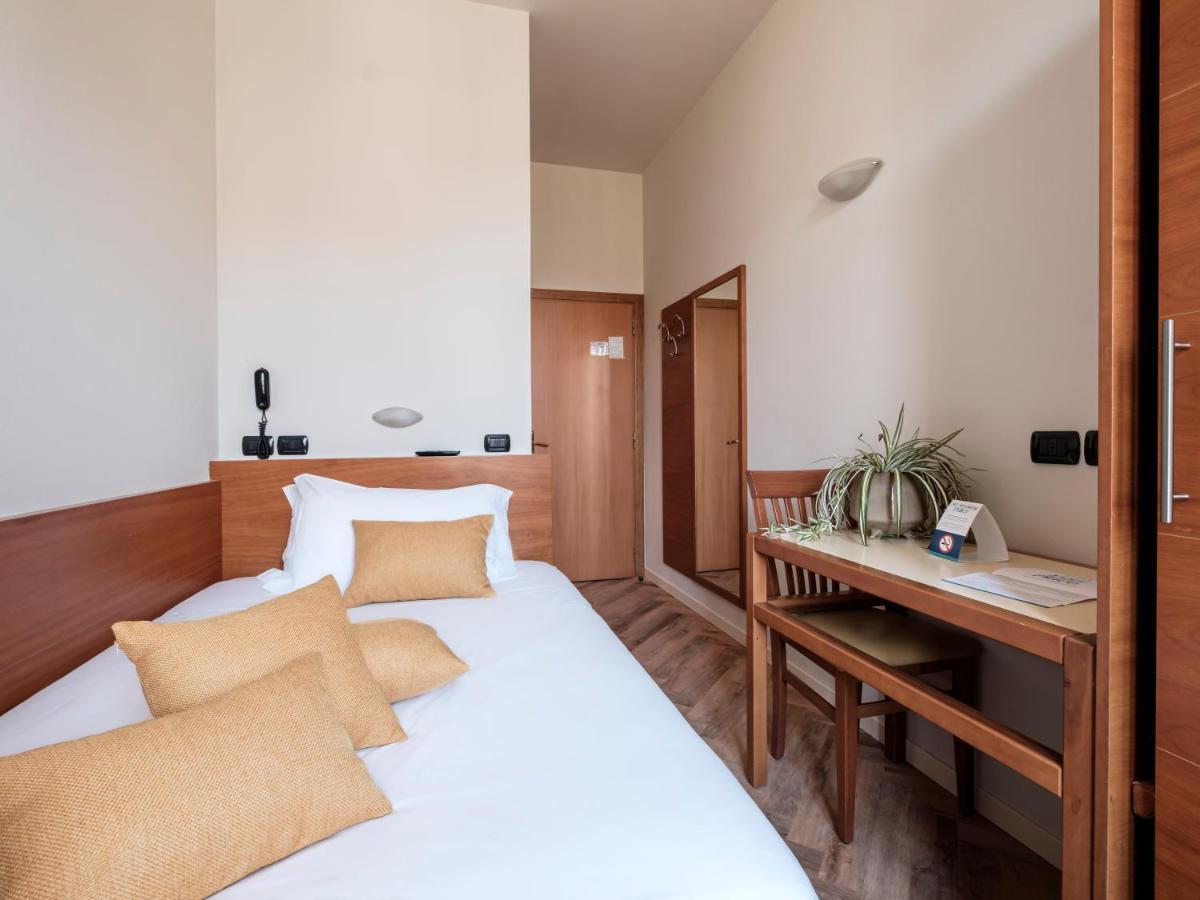Hotel Lory Forlì Eksteriør bilde